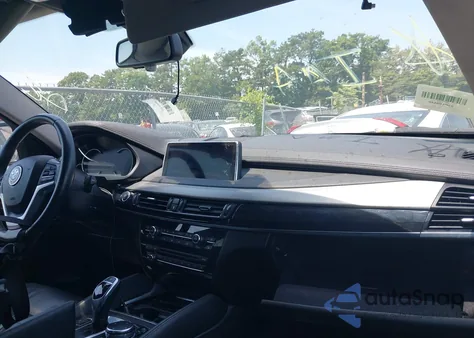 2016 BMW X6 xDrive35I z USA, uszkodzony, nr VIN 5UXKU2C5XG0N83220